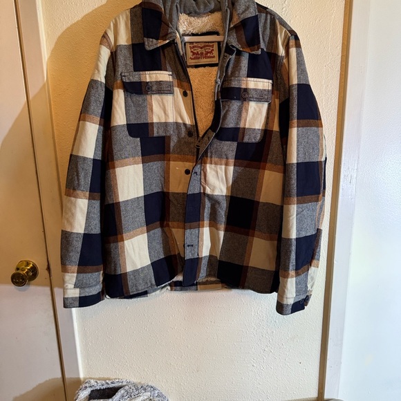 Levi's Navy and Tan Plaid Shirt Jacket - Picture 8 of 9